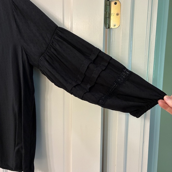 Liverpool Black size M tie front popover blouse - Picture 6 of 9